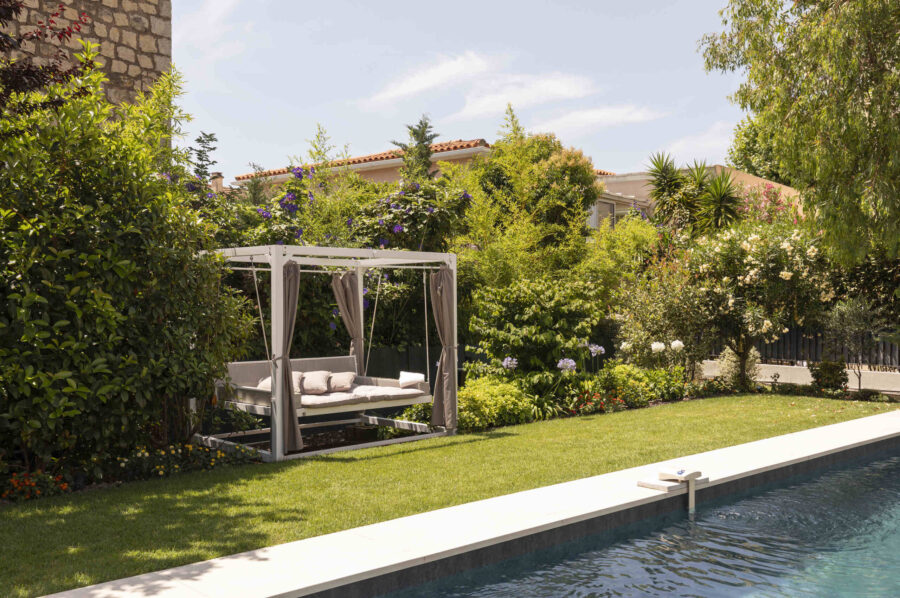 villa-caliretta-garden-poolside-cabana-retreat-cannes