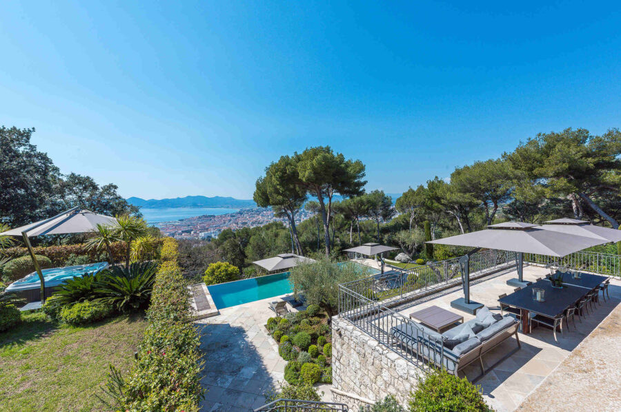 villa-callista-exterior-scenicviews-oceanview-mountainview-pool-luxury-cannes