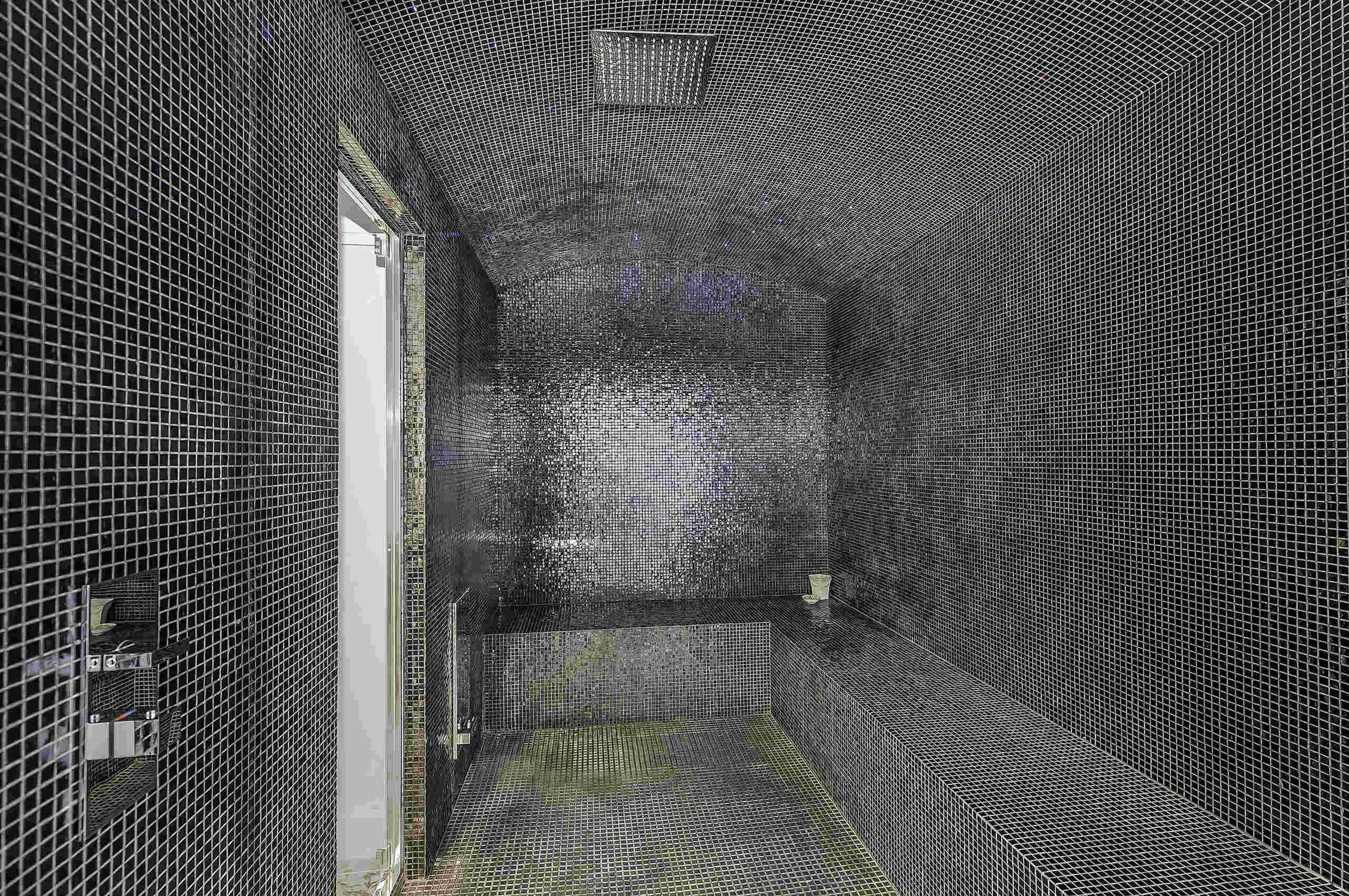 villa-callista-sauna-steamroom-spa-hammam-luxury-retreat-cannes