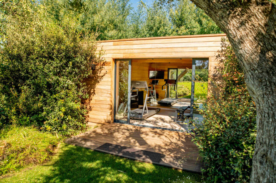 villa-cannelle-gym-fitness-workout-wellness-luxury-rental-sttropez