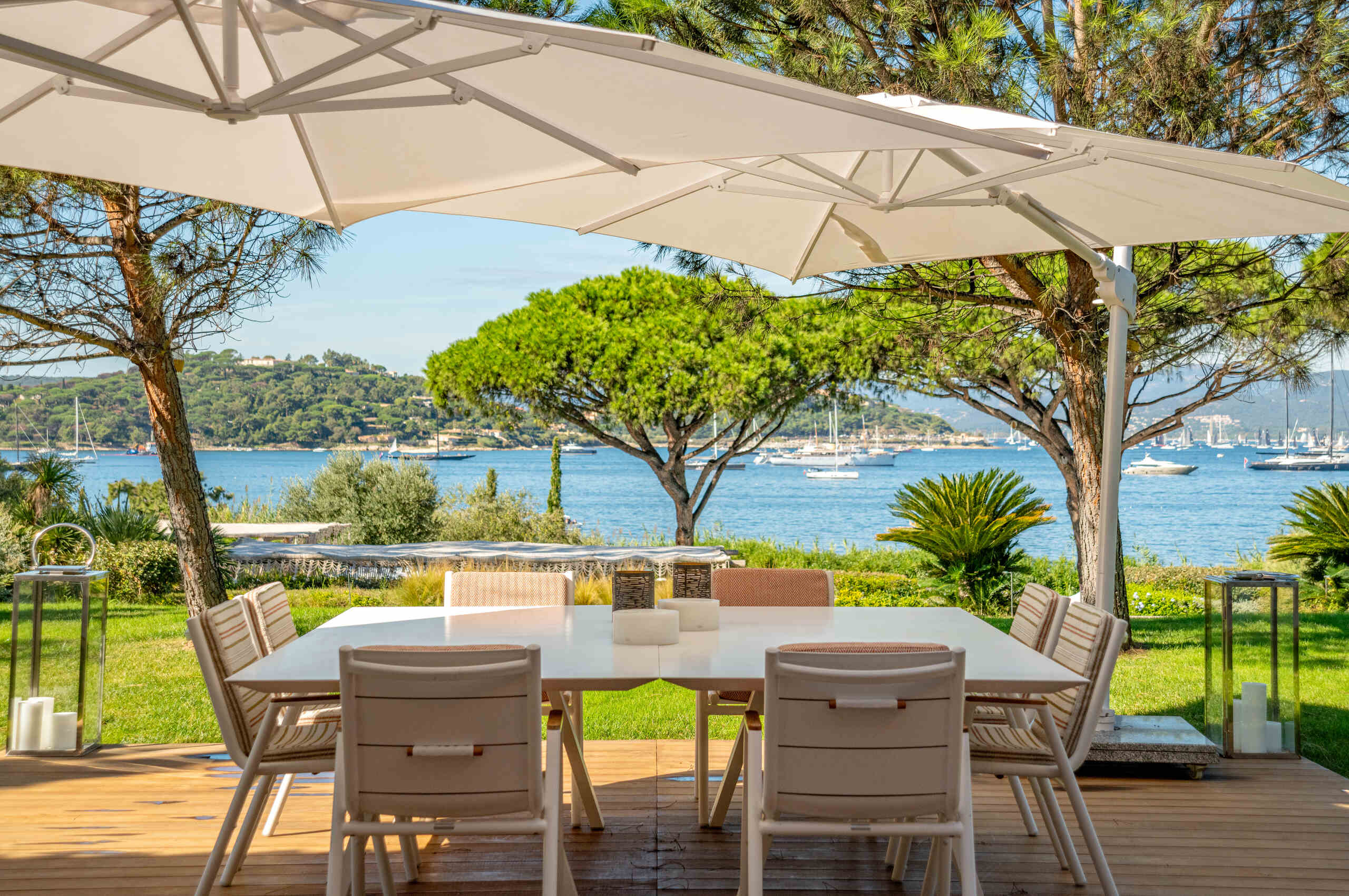villa-cannelle-outdoordining-seaview-garden-luxury-rental-sttropez