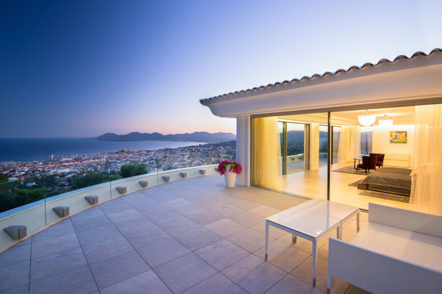 villa-carey-balcony-oceanview-mountainview-sunset-paradise-cannes