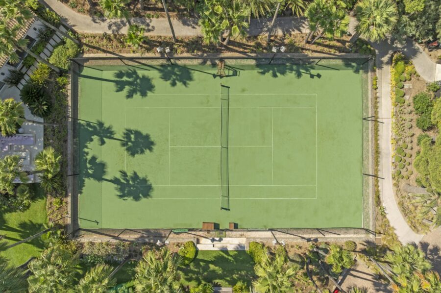 villa-carol-aerial-view-tennis-court-fitness-luxury-ramatuelle