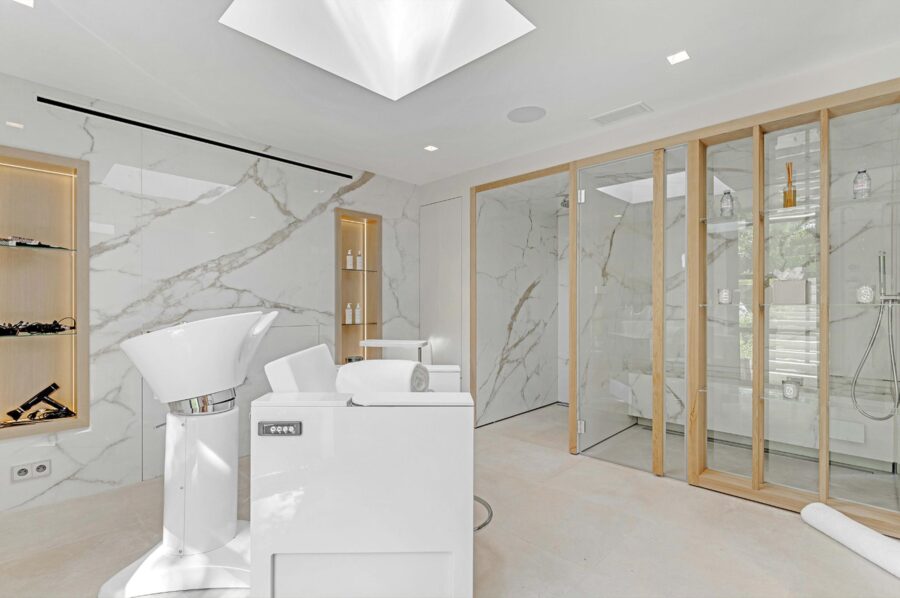 villa-carol-hairdressing-sink-spa-luxury-ramatuelle