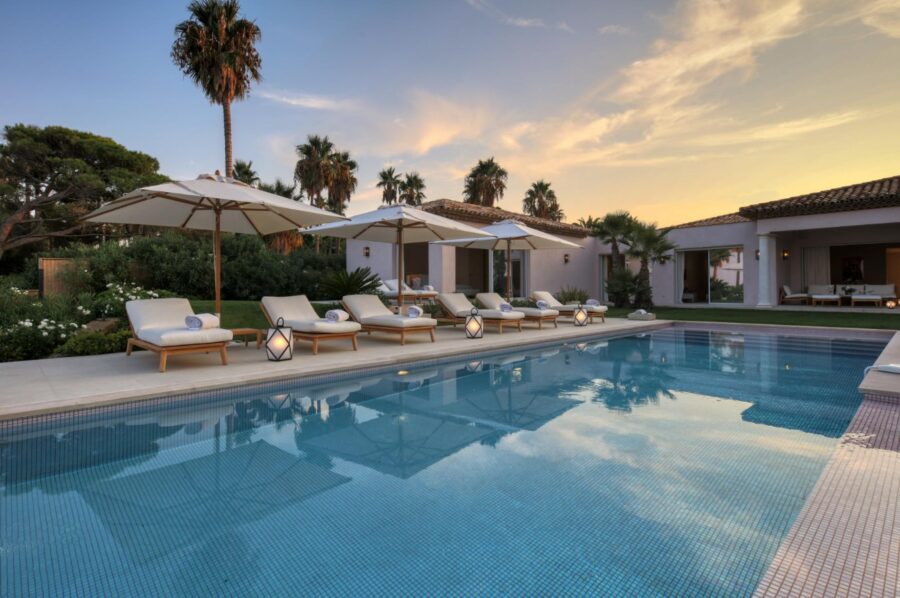 villa-carol-swimming-pool-sunset-terrace-garden-luxury-ramatuelle