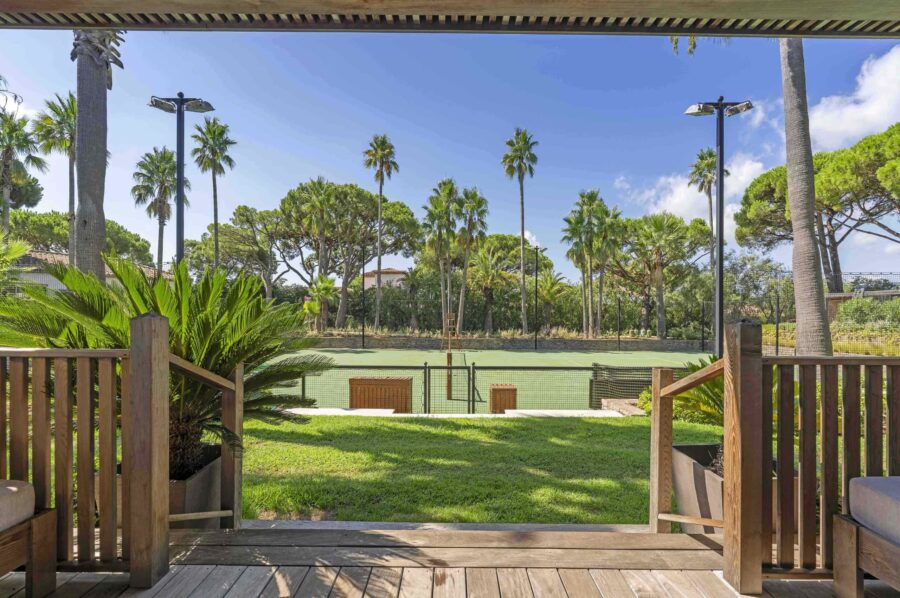 villa-carol-tennis-courts-garden-luxury-ramatuelle