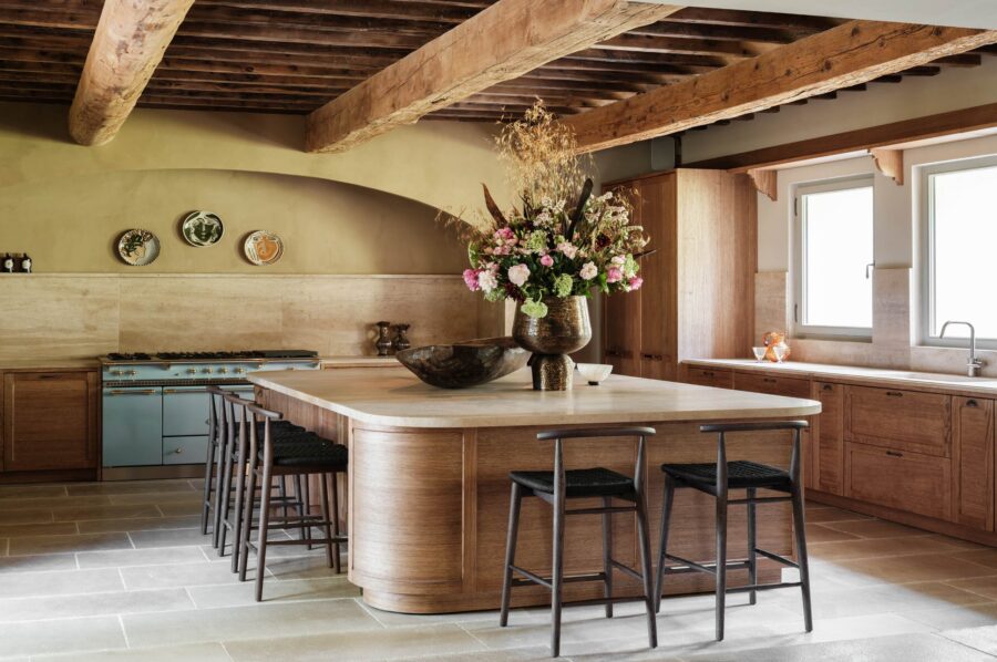 villa-cas-kitchen-elegant-stylish-spacious-design-charming-chic-interior-luxury-rental-provence
