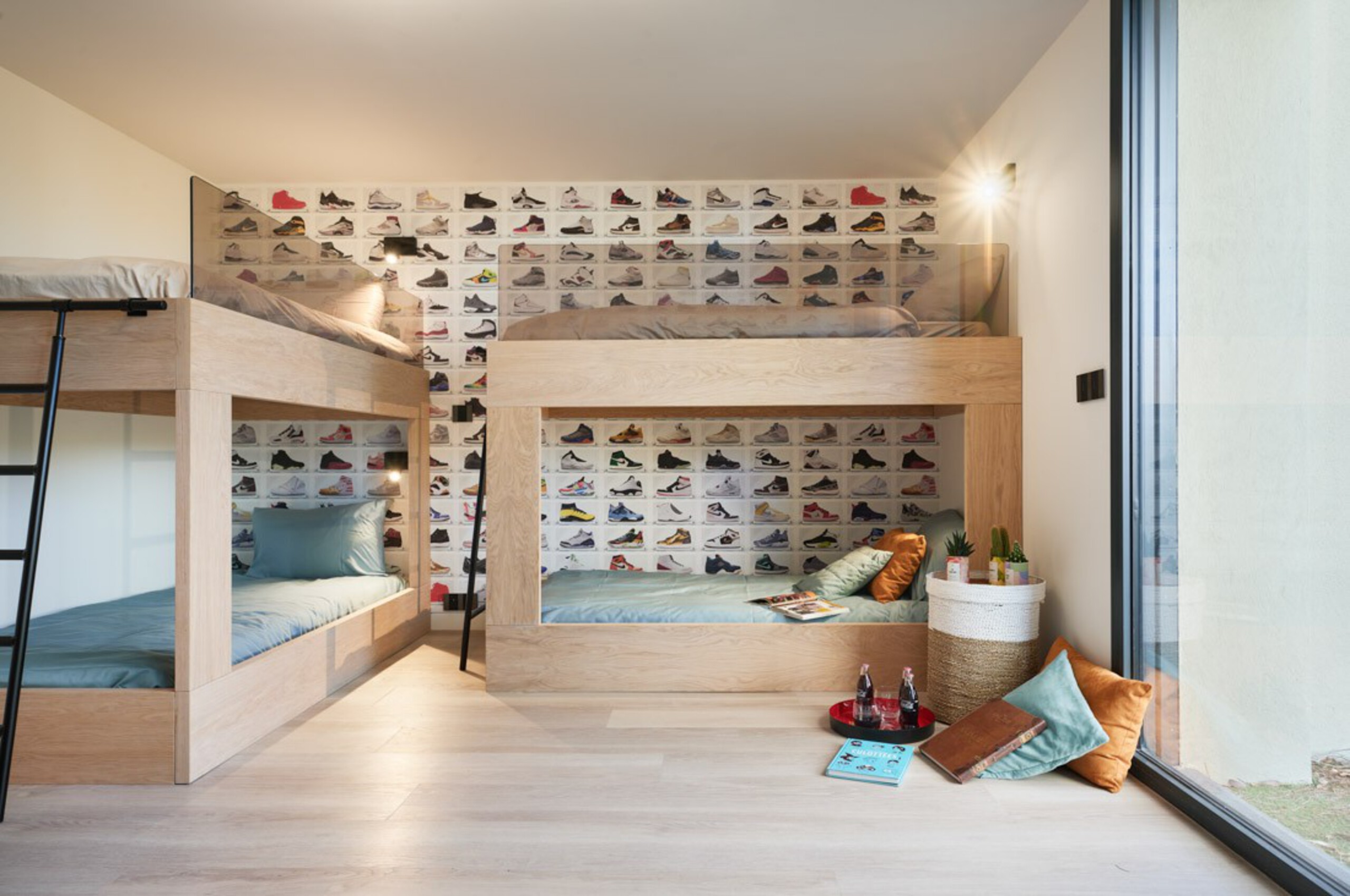 villa-casa-bunkroom-kidsroom-family-friendly-luxury-rental-property-ramatuelle