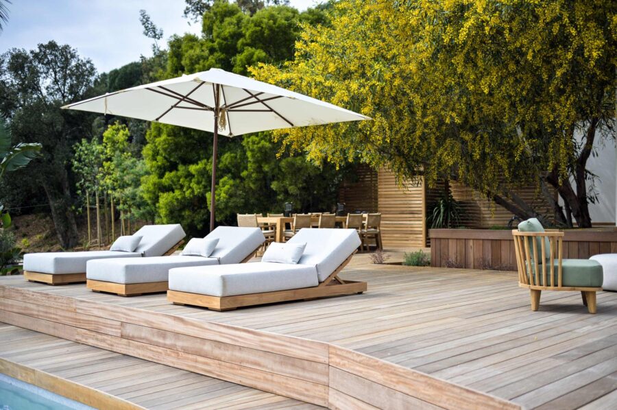 villa-cassie-sunlounger-poolside-exterior-garden-luxury-rental-retreat-lacroixvalmer