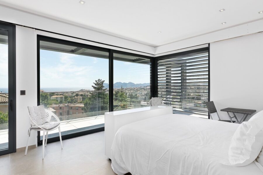 villa-catalina-bedroom-modern-luxury-interior-design-cannes