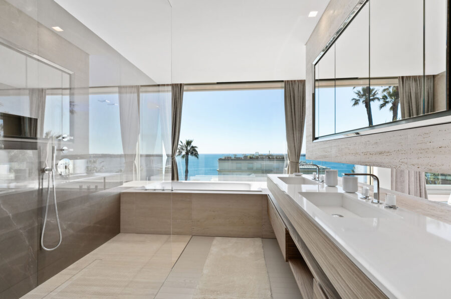 villa-cecilia-bathroom-doublesink-seaview-modern-luxury-cannes