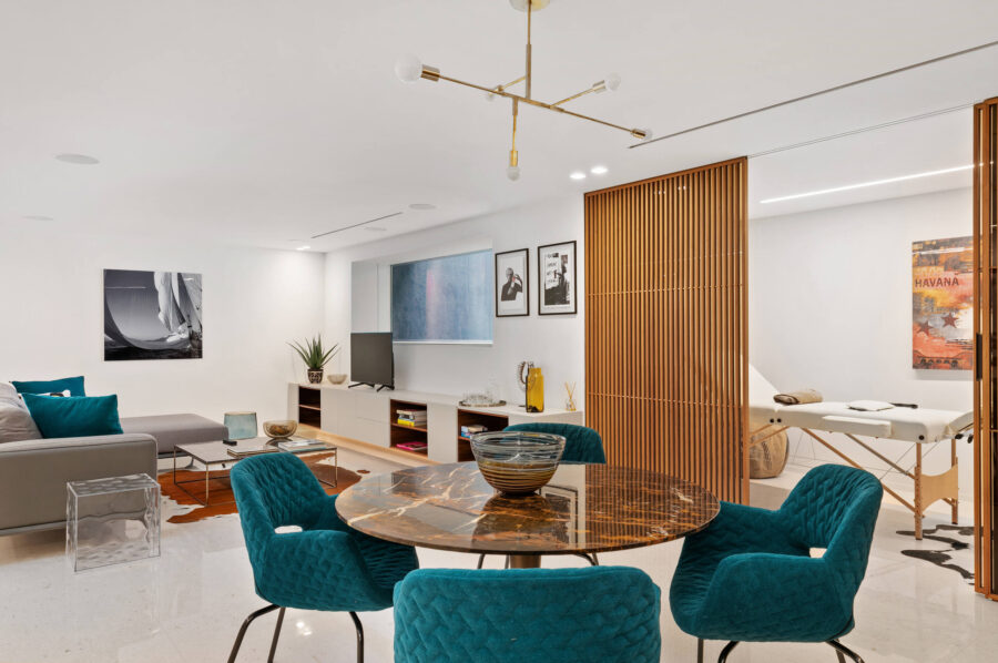 villa-cecilia-diningtable-artwork-unique-modern-design-cannes