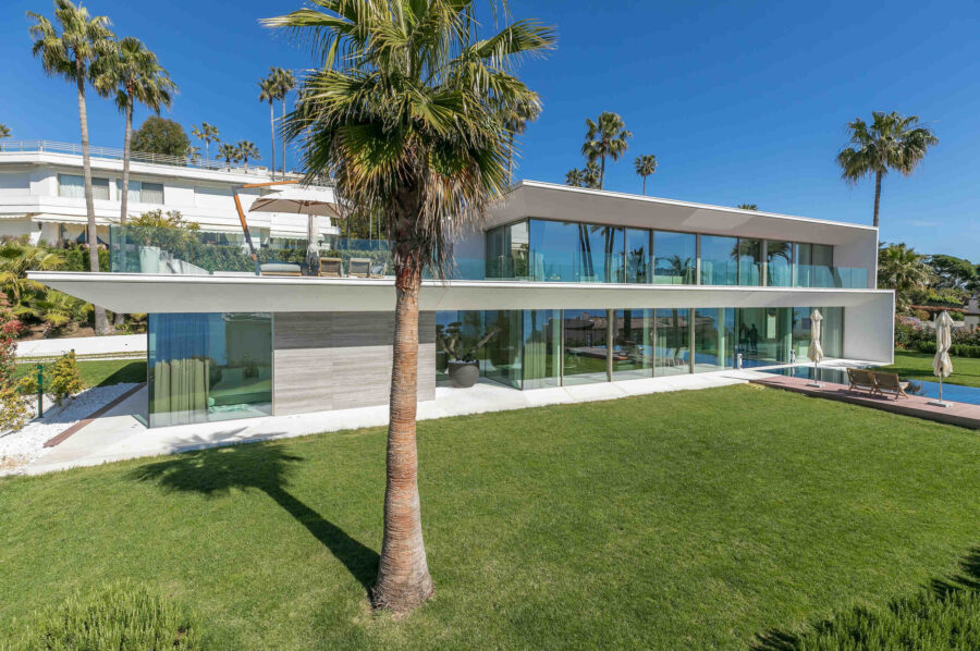 villa-cecilia-exterior-modern-luxury-architecture-cannes