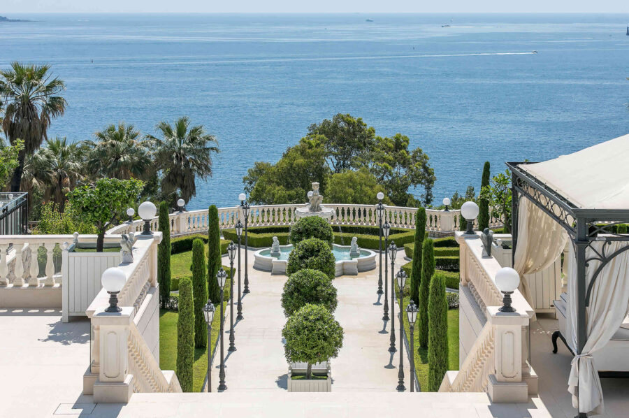 villa-celeste-exterior-garden-staircase-fountain-oceanview-frenchriviera-cannes