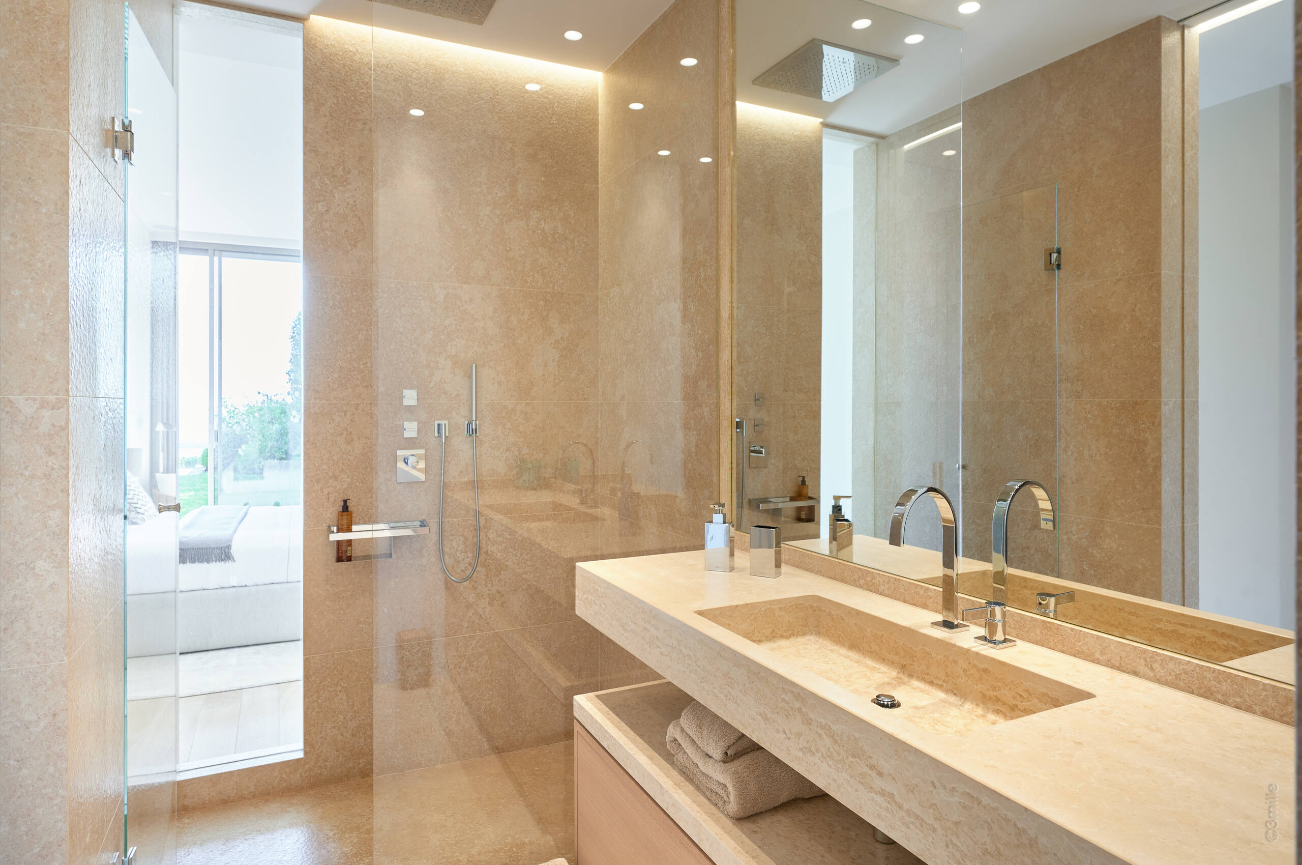 villa-clara-bathroom-sink-italianshower-marble-cannes