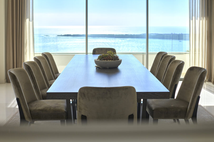 villa-clara-diningtable-oceanview-modern-luxury-cannes