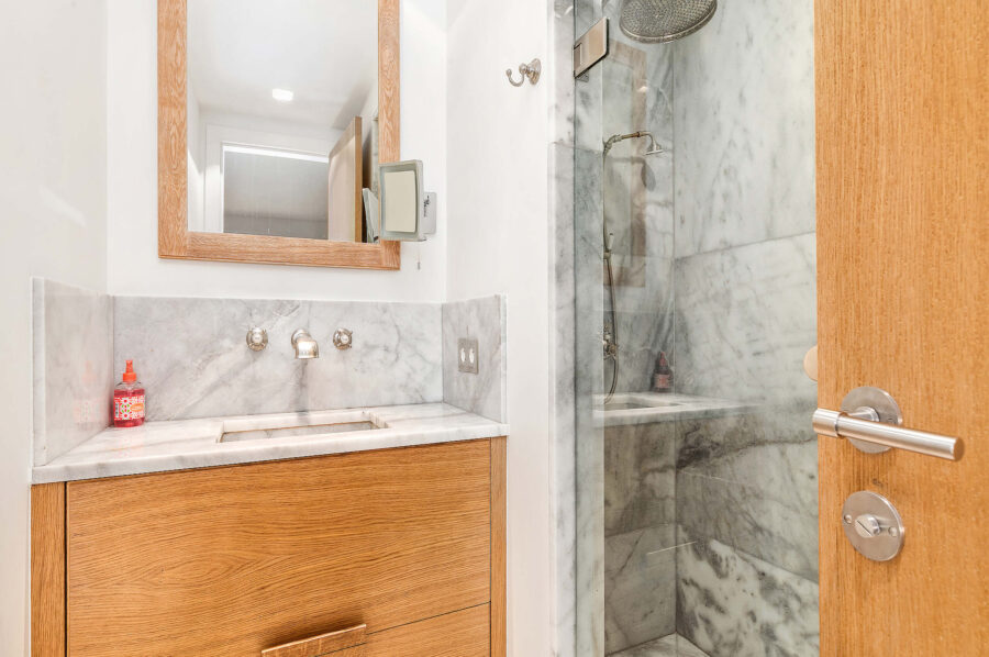 villa-cosma-bathroom-shower-sink-marble-luxury-cannes