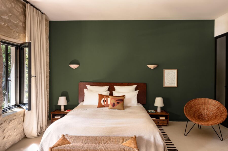 villa-ette-bedroom-serene-elegant-design-luxury-provence