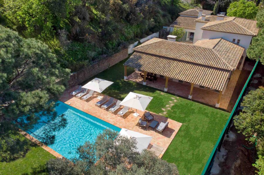 villa-gail-aerial-poolview-landscaped-garden-ramatuelle-luxury