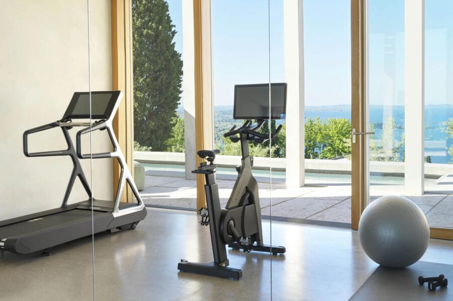 villa-karina-gym-fitness-lake-views-wellness-luxury-lakegarda