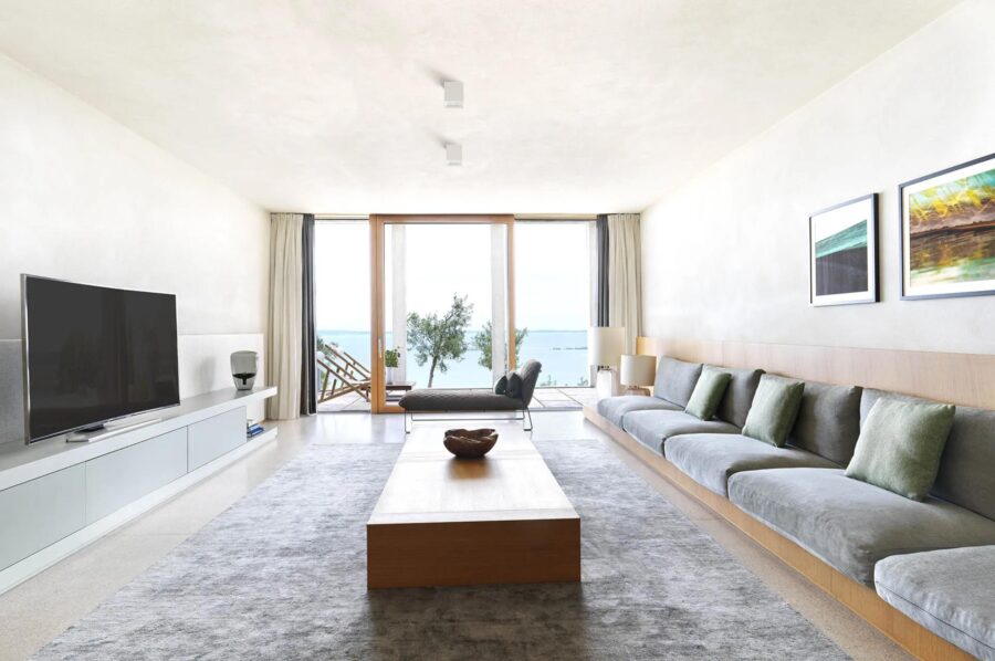 villa-karina-living-room-tv-lounge-relaxation-modern-stylish-design-luxury-lakegarda
