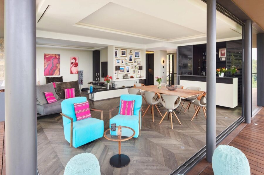 villa-mabel-livingspace-openplan-dining-alfresco-unique-luxury-mougins