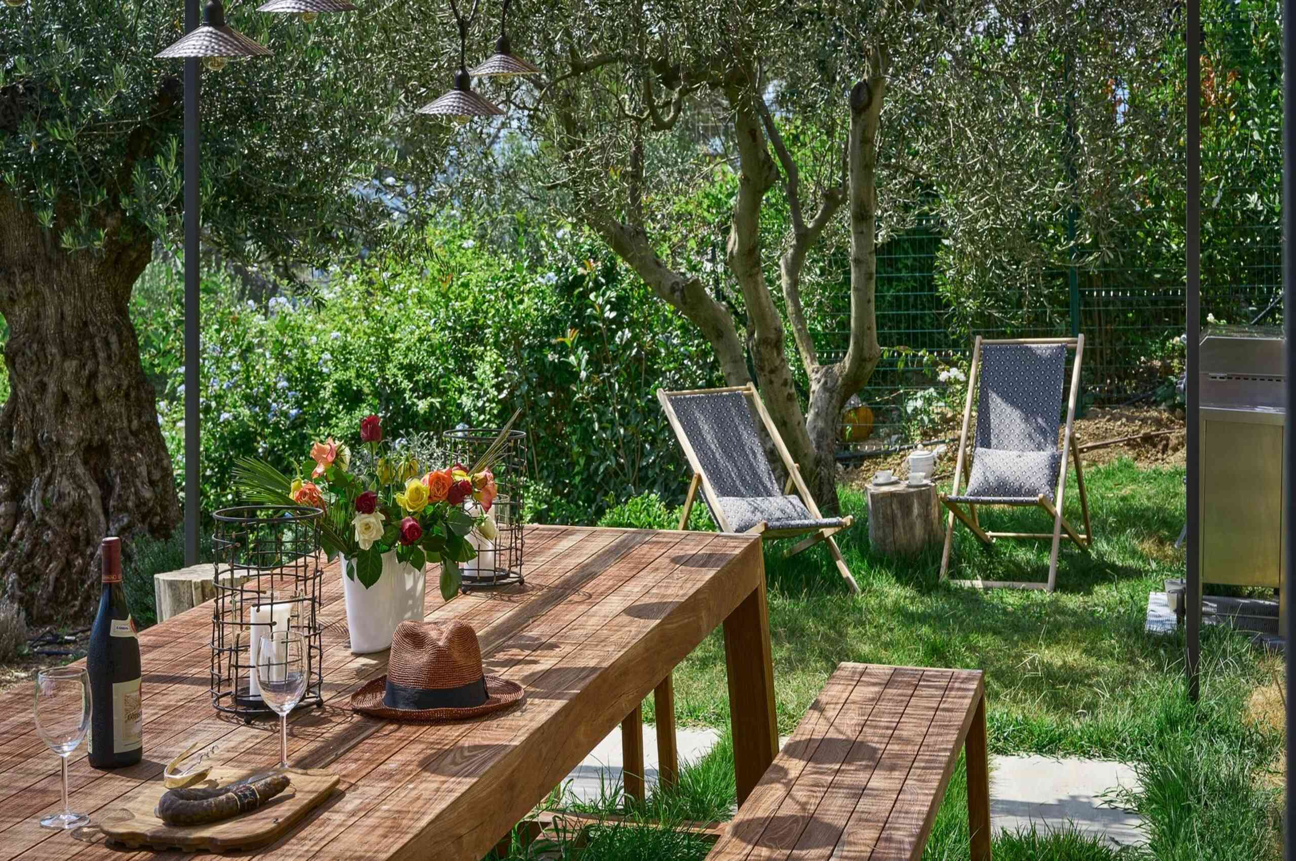 villa-mable-outdoordining-alfresco-bbq-nature-wildlife-mougins