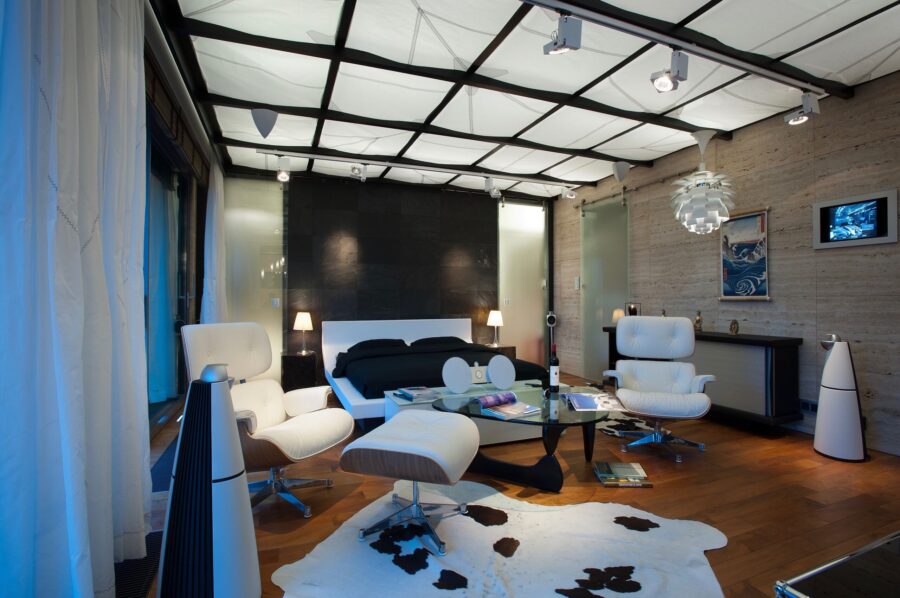 villa-maddisen-bedroom-unique-modern-luxury-interior-design-mougins