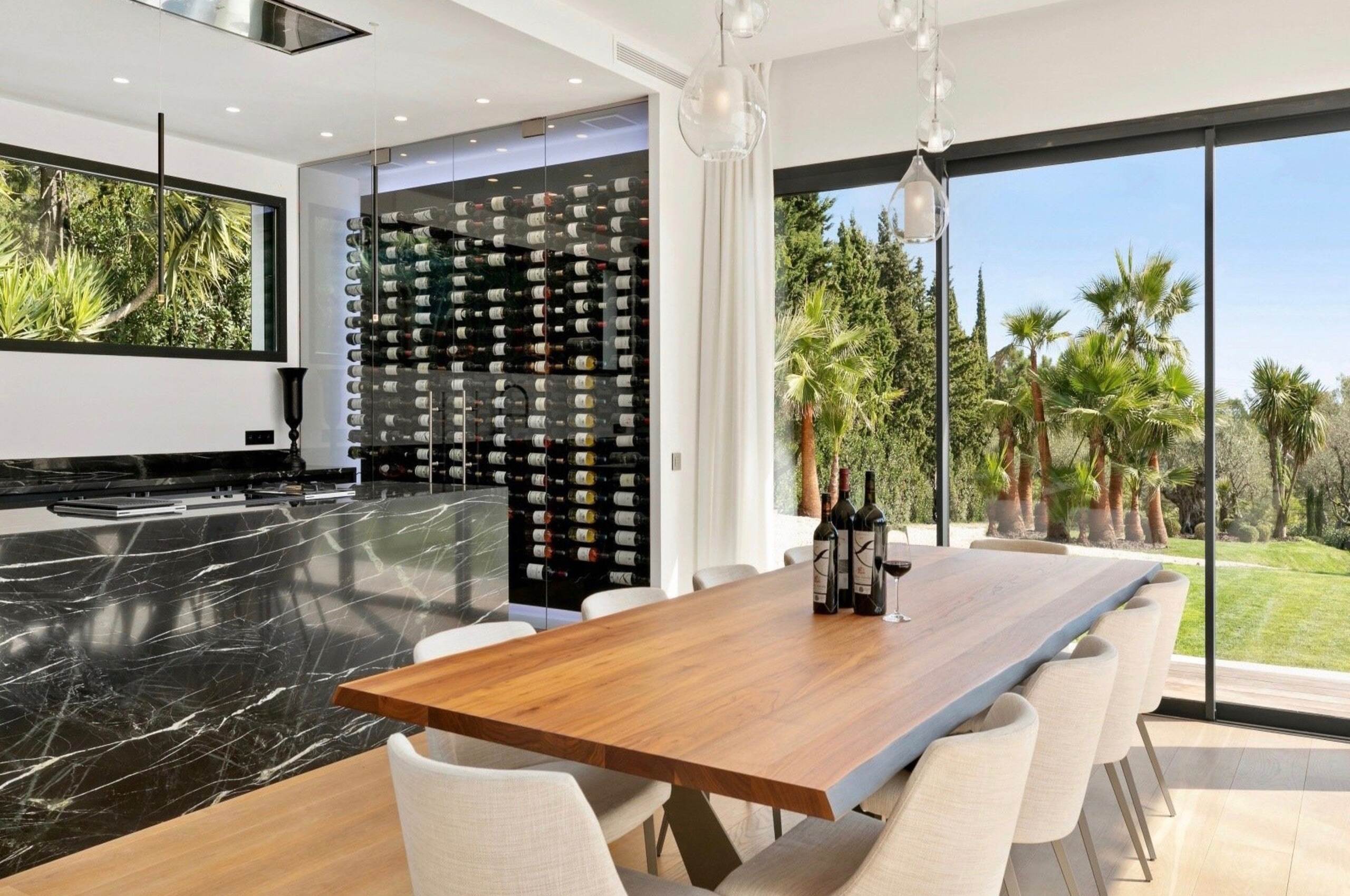 villa-marlo-kitchen-winecellar-gardenview-modern-luxury-mougins