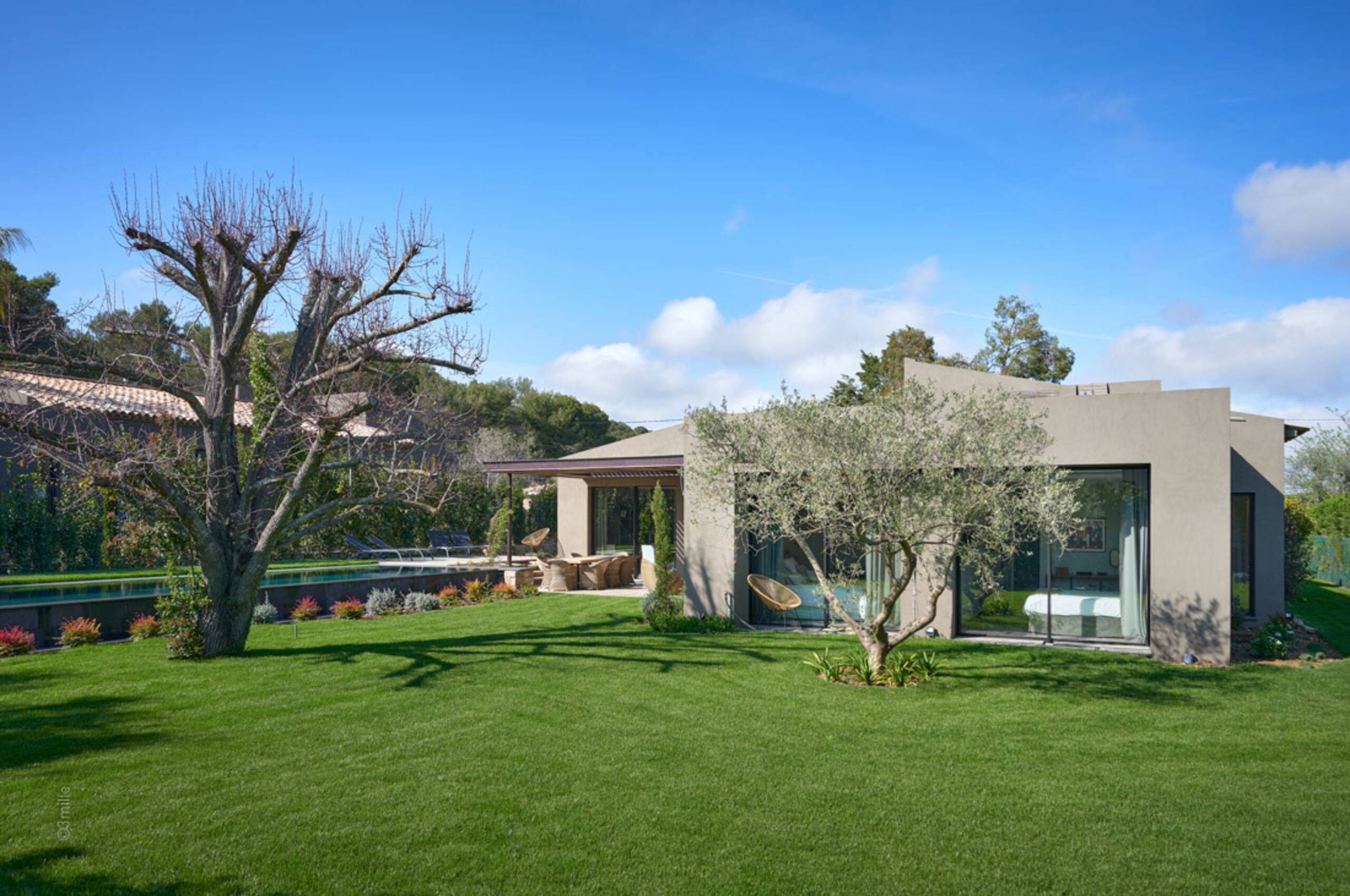villa-maryam-garden-exterior-natural-luxury-mougins