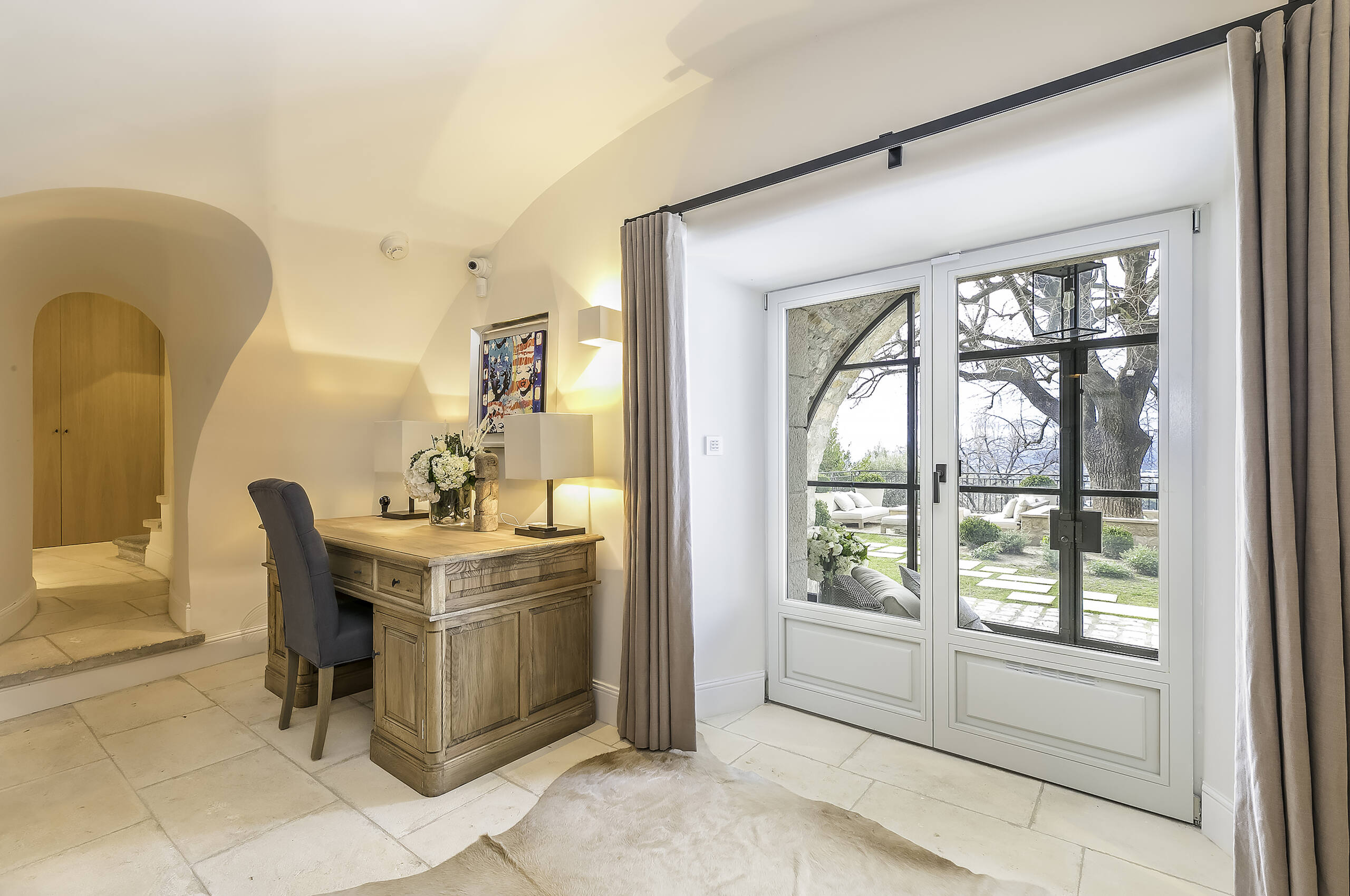 villa-mayan-bedroom-desk-patio-frenchdoors-modern-luxury-interior-mougins