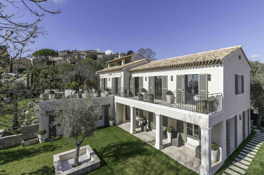 villa-michella-exterior-frenchchateau-frenchriviera-charming-luxury-mougins