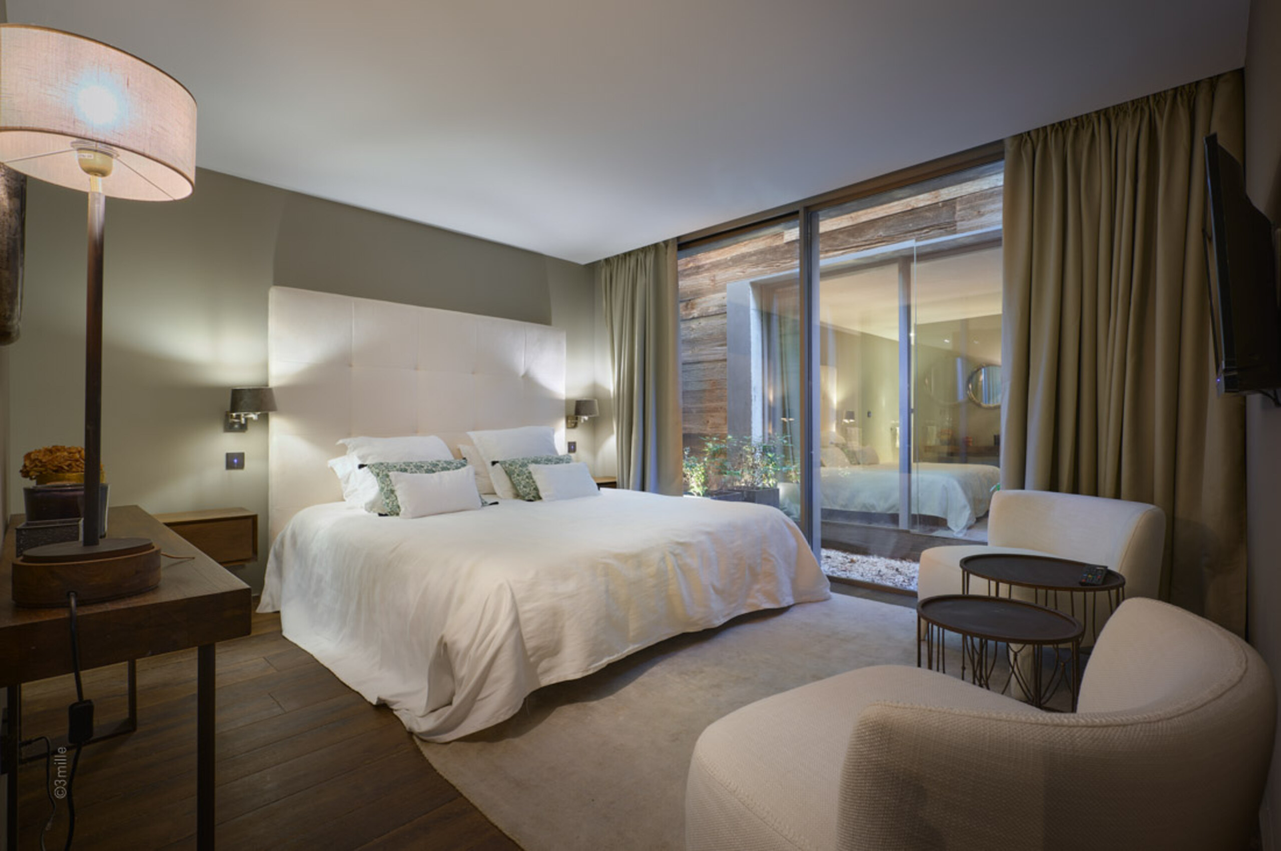 villa-mirabelle-bedroom-stylish-modern-luxury-interior-tranquil-mougins