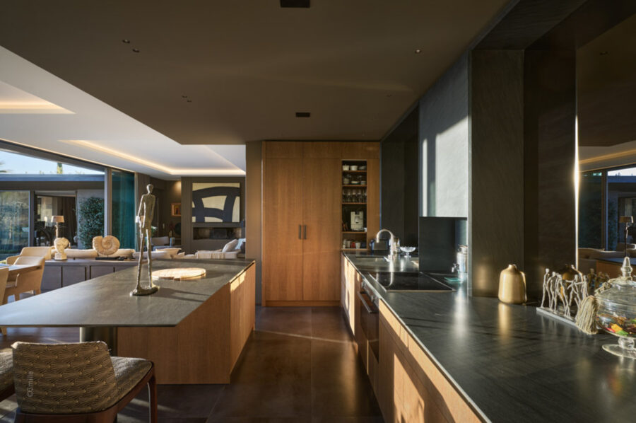 villa-mirabelle-kitchen-luxury-interior-sleek-modern-mougins