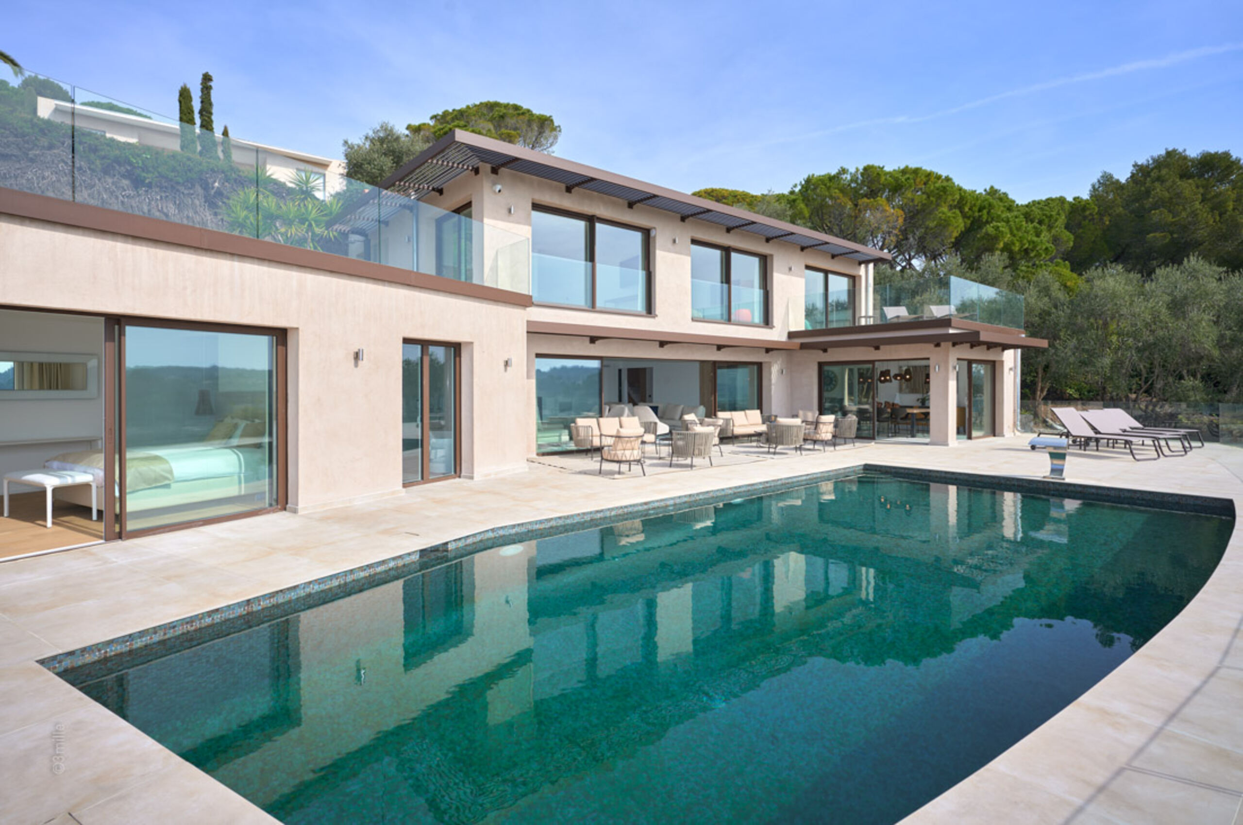 villa-mirelle-pool-azure-paradise-luxury-mougins