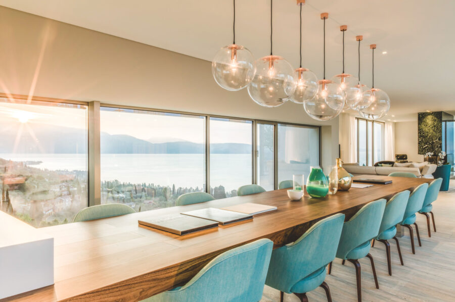villa-noelia-diningroom-scenicviews-modern-luxury-interior-lakegarda