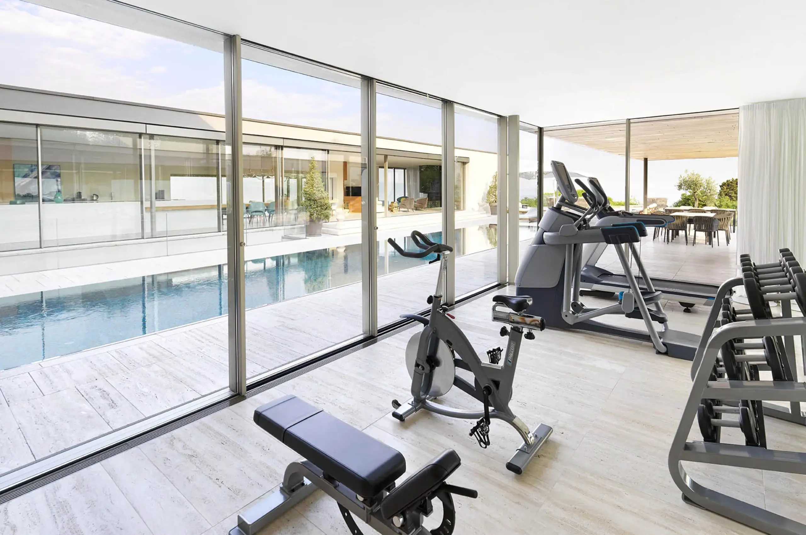villa-noelia-gym-fitness-workout-luxury-lakegarda