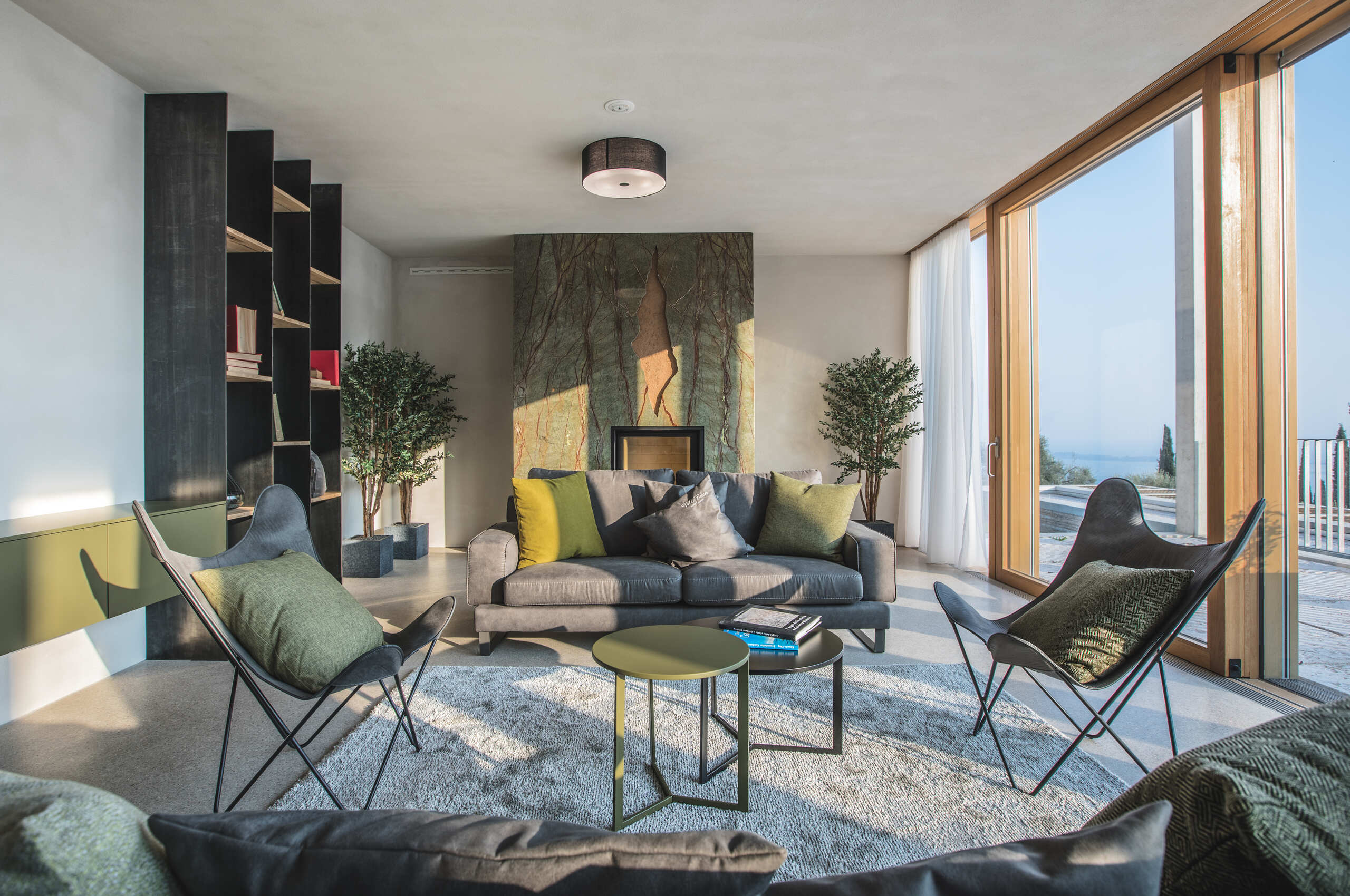 villa-nova-livingroom-terrace-modern-luxury-interior-lakegarda