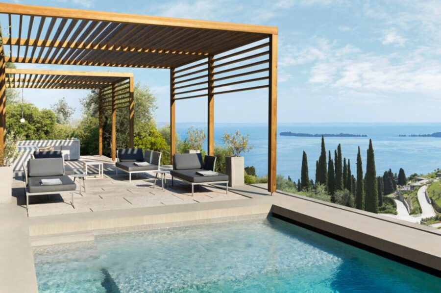 villa-nova-swimming-pool-pergola-covered-terrace-scenic-lake-views-luxury-lake-garda