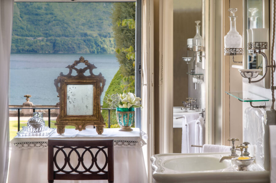 villa-silvana-bathroom-dressingtable-waterfront-lakecomo