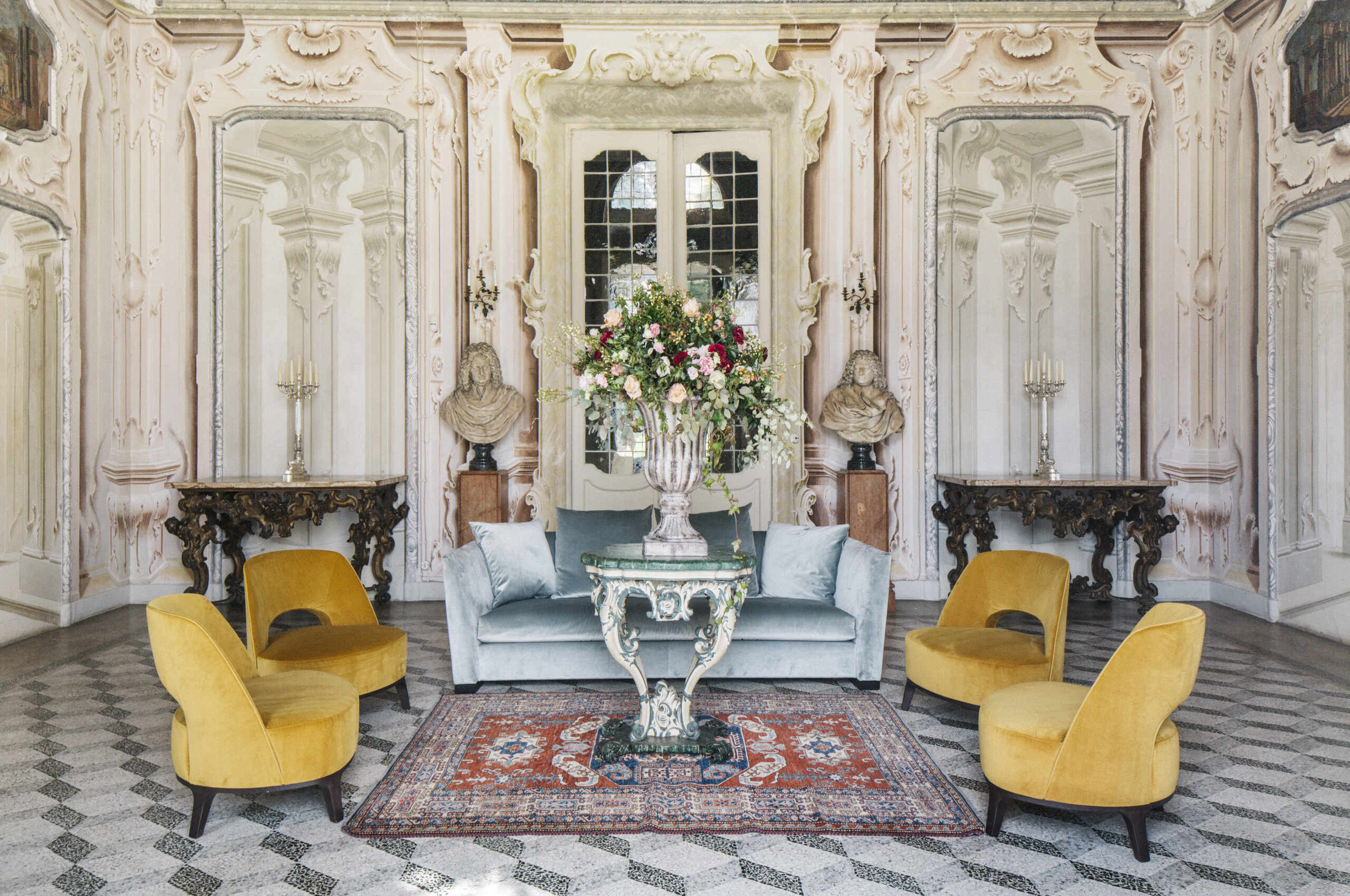 villa-silvana-entrance-grand-elegant-luxury-interior-lakecomo