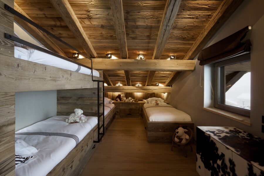 Chalel-Sybil-childrens-room-bunkbeds-playroom-family-friendly-luxury-interiors-mont-darbois-megeve