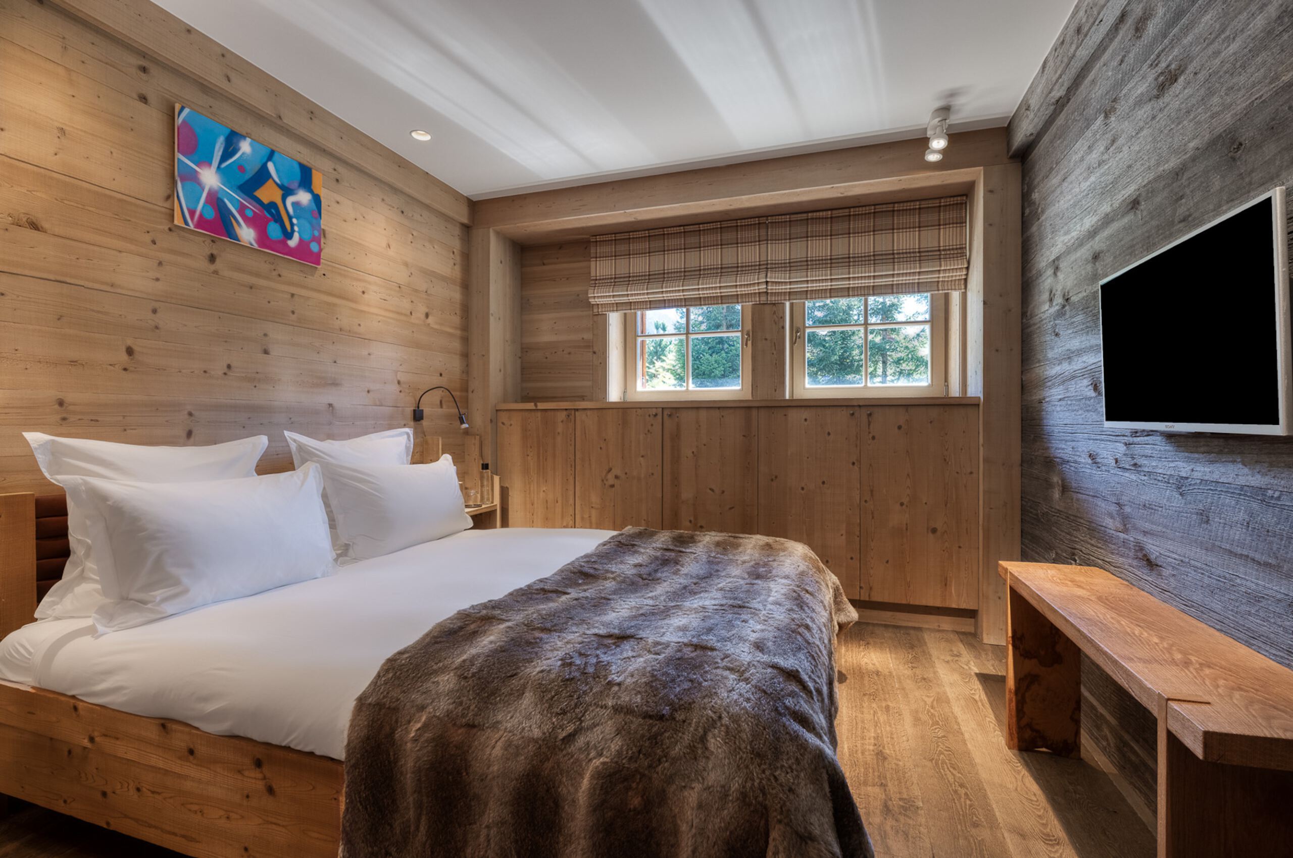 Chalet-Izabelle-bedroom-alpine-luxury-design-megeve