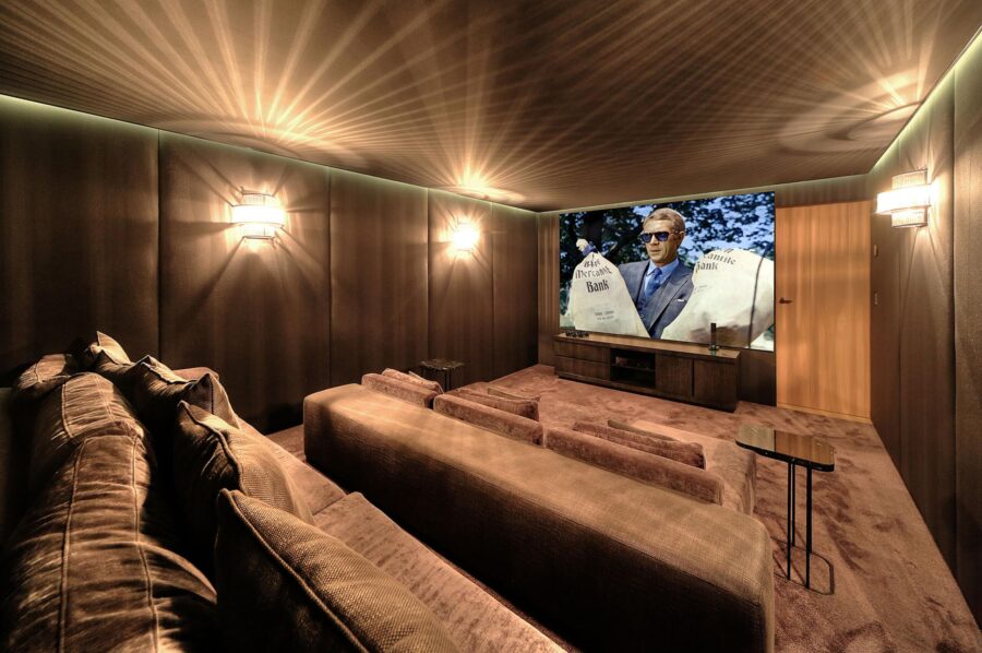 Chalet-Izabelle-cinemaroom-film-entertainment-hosting-luxury-megeve