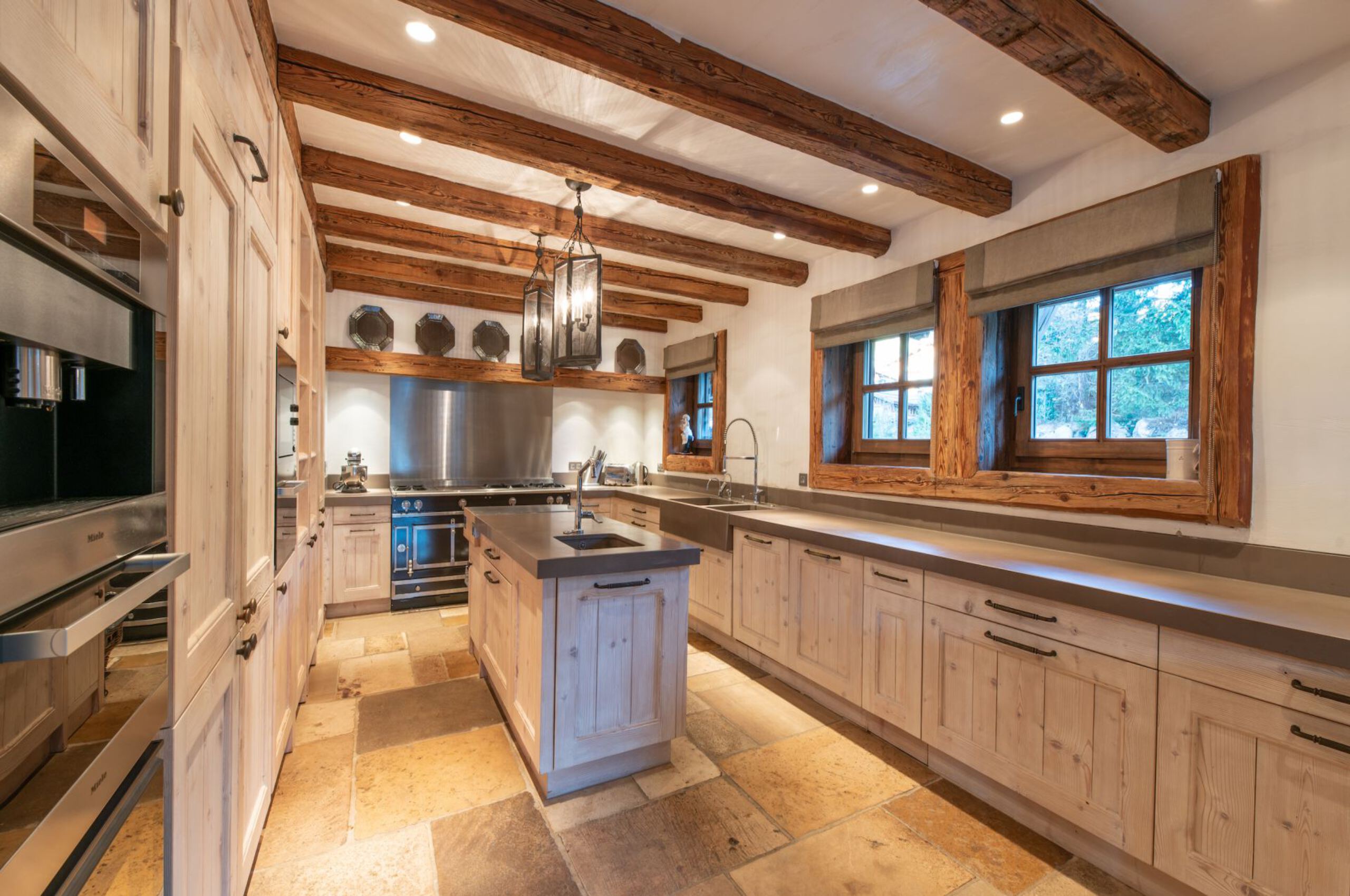 chalet-aliah-kitchen-sleek-elegant-alpine-design-luxury-rental-retreat-megeve