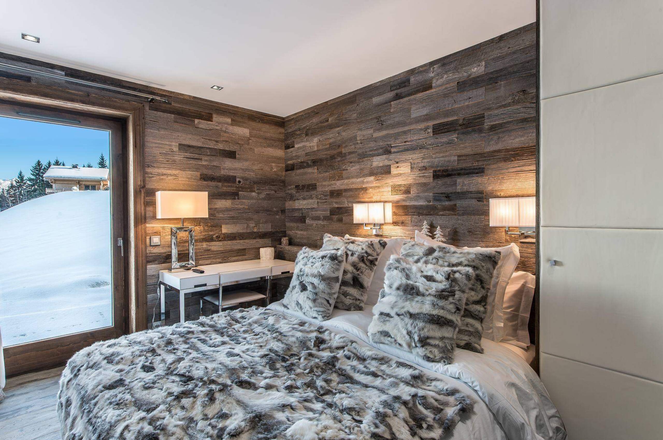 chalet-araceli-bedroom-scenicviews-modern-alpine-luxury-megeve-princesse