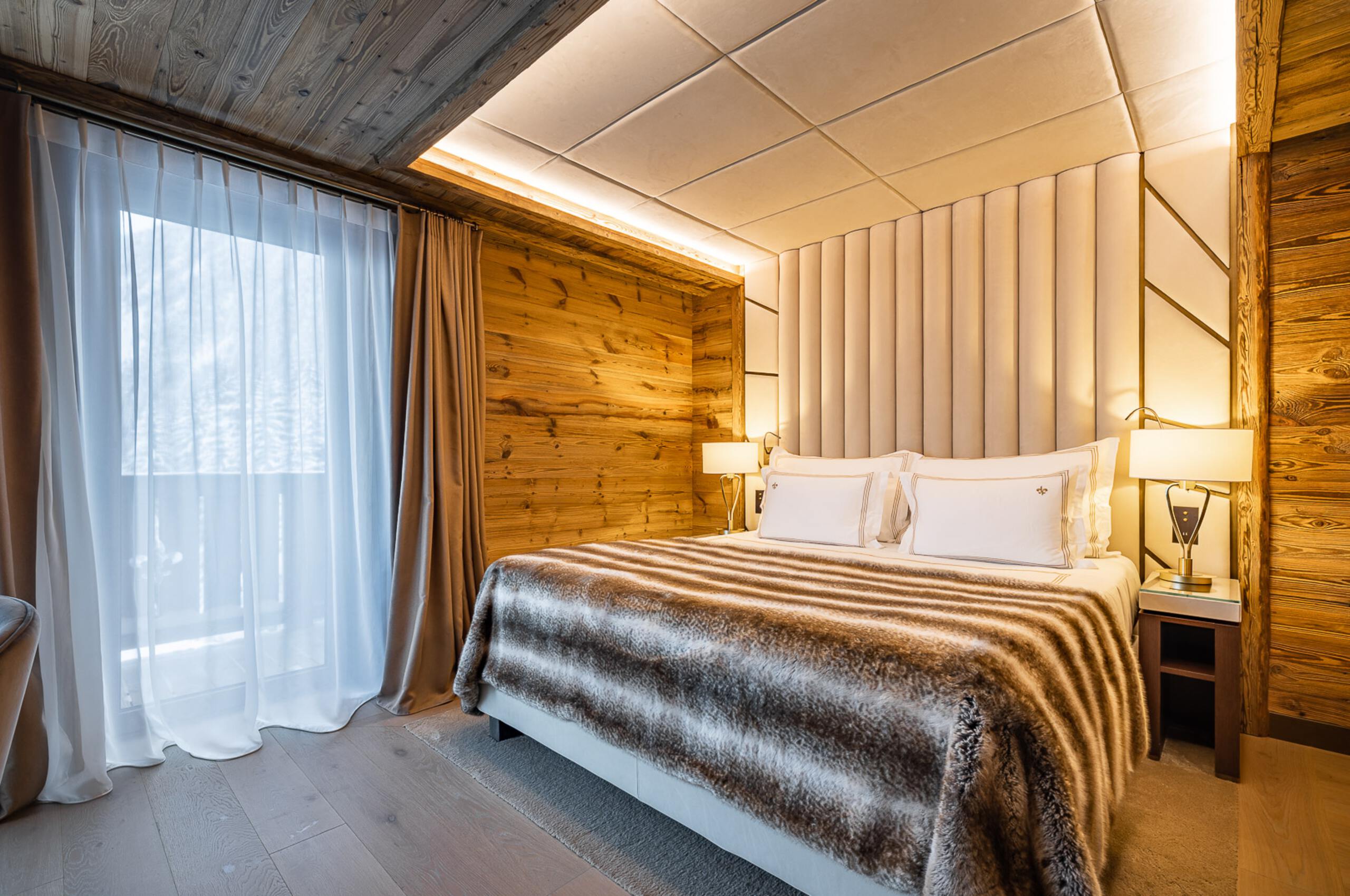 chalet-avery-bedroom-modern-stylish-alpine-interior-luxury-design-courchevel1650