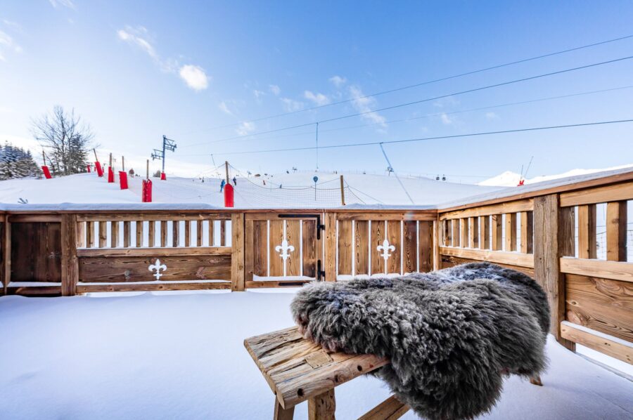 chalet-avery-exterior-skiin-skiout-prime-loaction-slopes-scenicviews-luxury-rental-property-courchevel1650