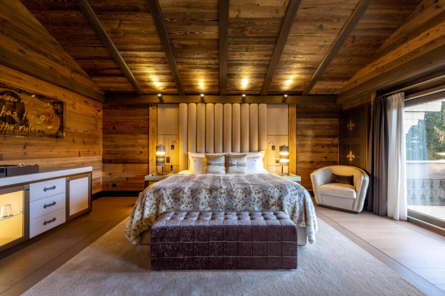 chalet-croia-bedroom-luxury-cosy-alpine-retreat-crans-montana