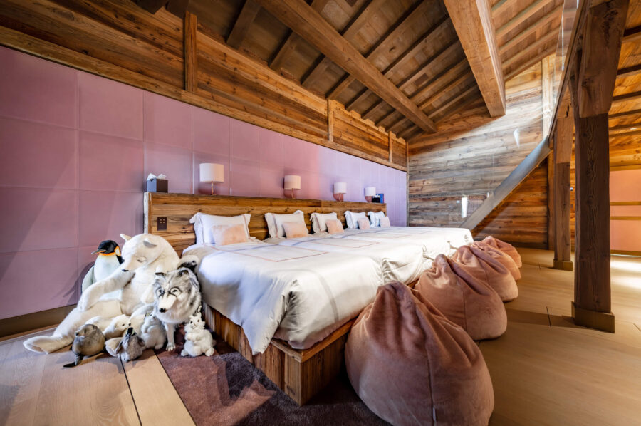 chalet-croia-kidsroom-luxury-alpine-design-sleepover-christmas-crans-montana